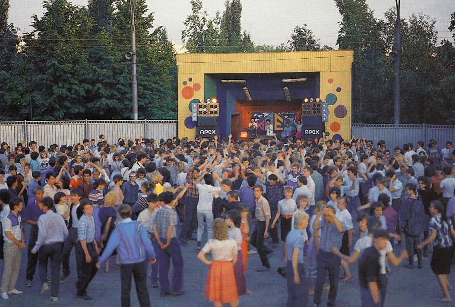 Дискотеки 80-х: неповторимая эпоха и стиль, фото № 15