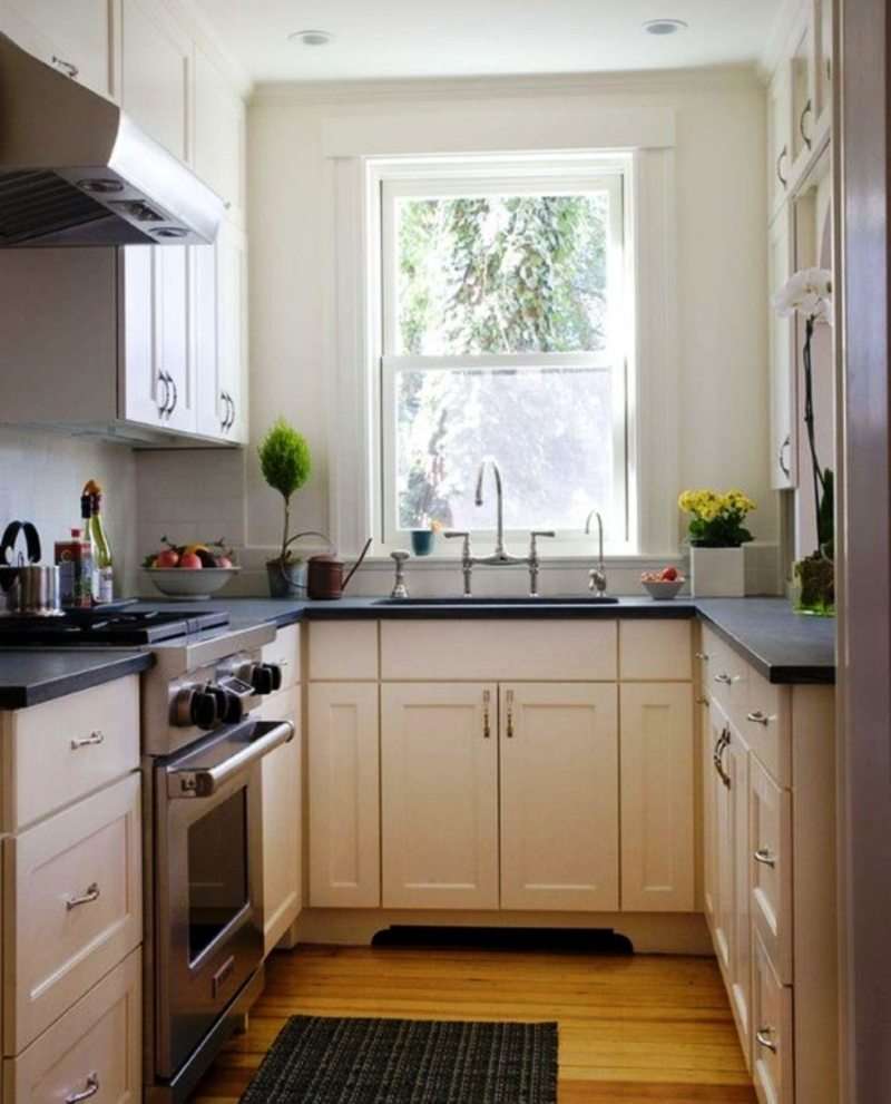узкая кухня фото интерьера