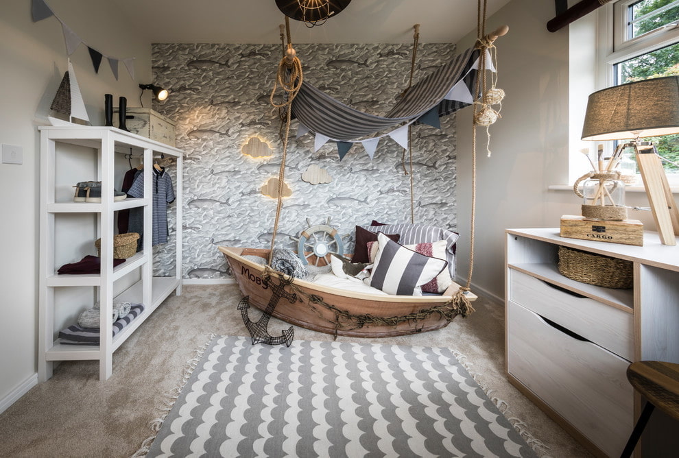 Выбор кровати для детской спальни в морском стиле