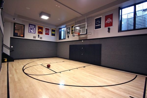 Домашняя баскетбольная площадка