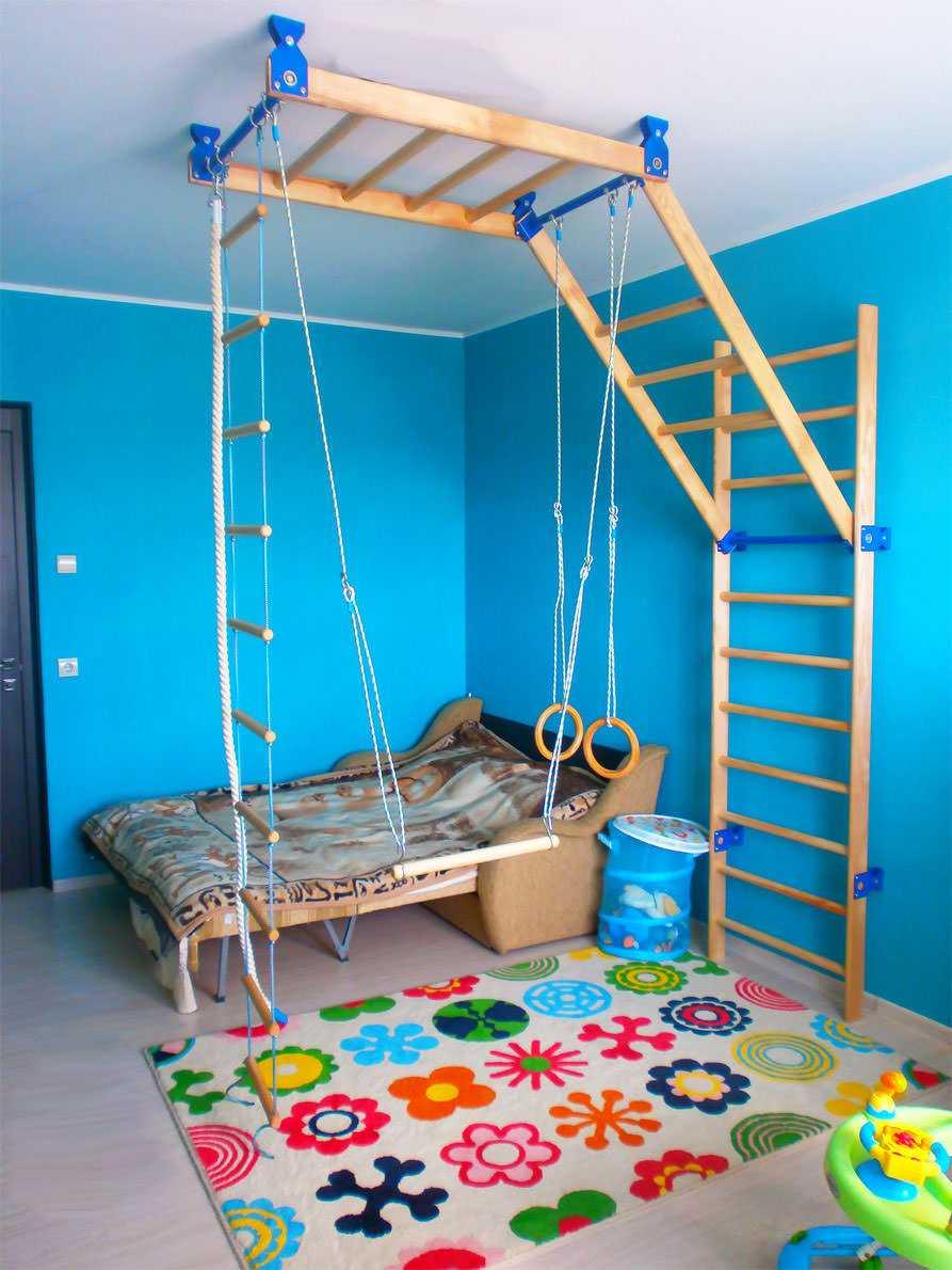 Шведская стенка в интерьере детской комнаты. Фото 14