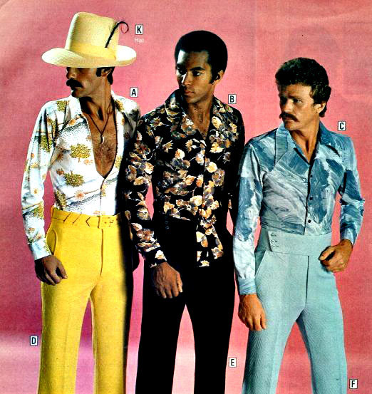 Троица мужчин в стиле диско