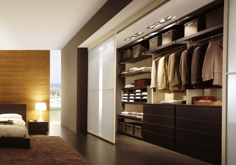 Дизайн гардеробной комнаты - Линейная планировка